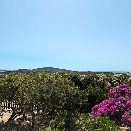 Villa Vista Mare Cala Ginepro Punta Molara المظهر الخارجي الصورة