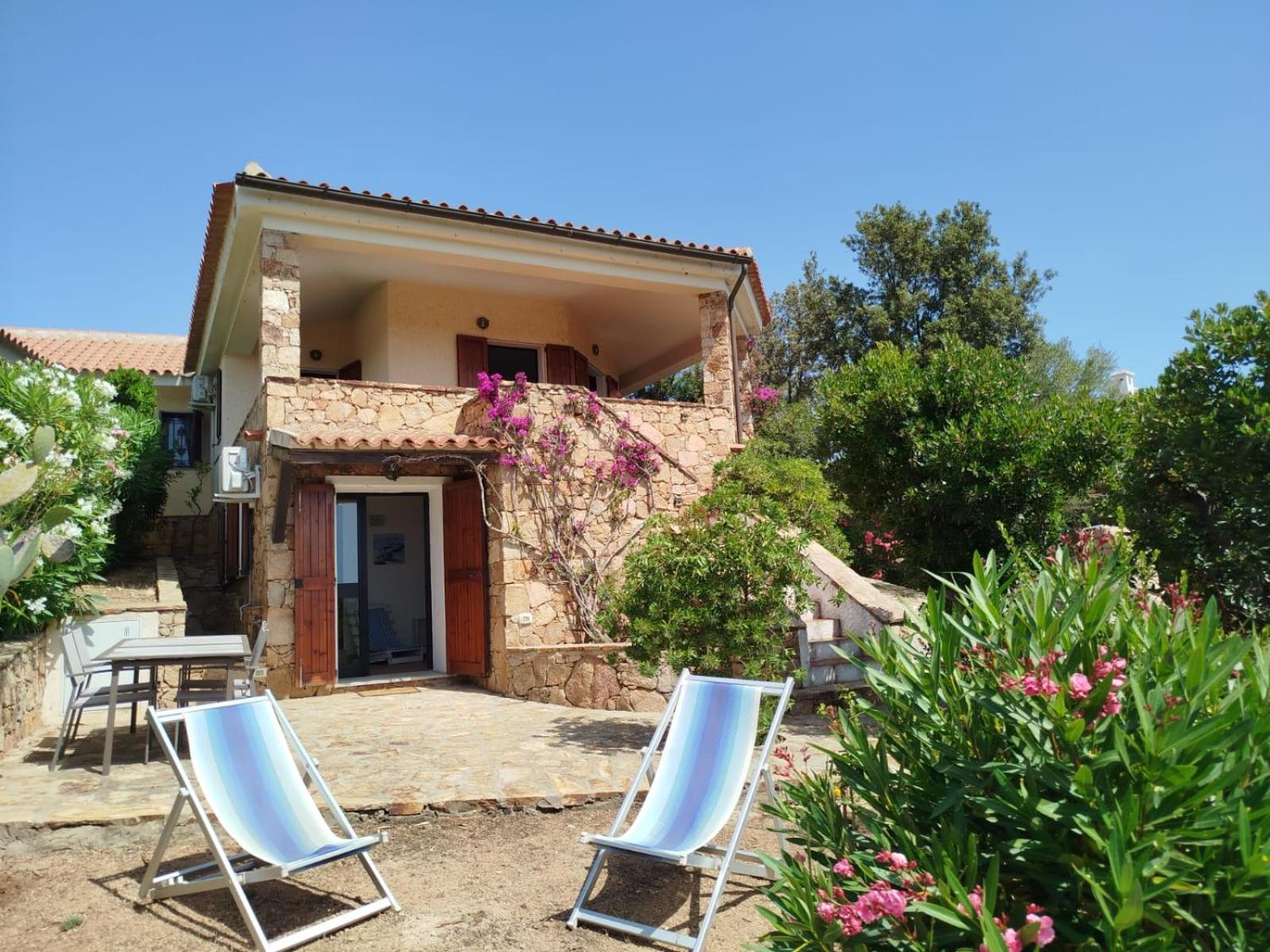 Villa Vista Mare Cala Ginepro Punta Molara المظهر الخارجي الصورة